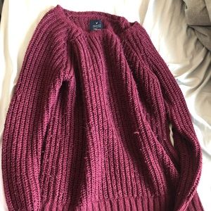 American Eagle maroon sweater
